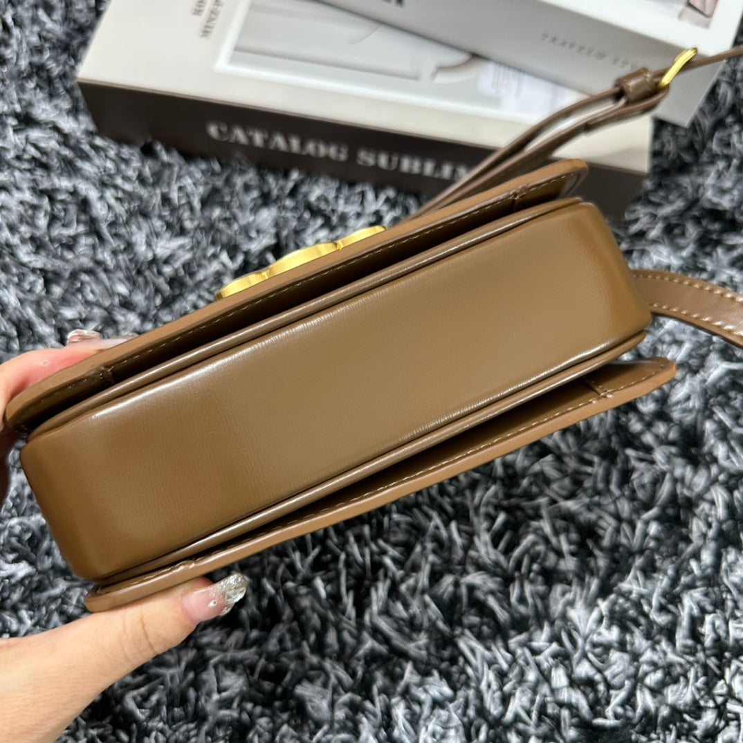 Celine Triomphe Teen 18 Caramel Brown Cowhide Leather Bag