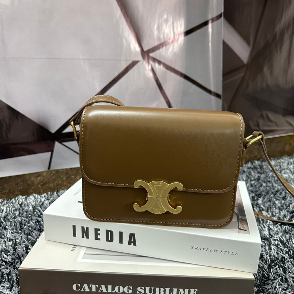 Celine Triomphe Teen 18 Caramel Brown Cowhide Leather Bag