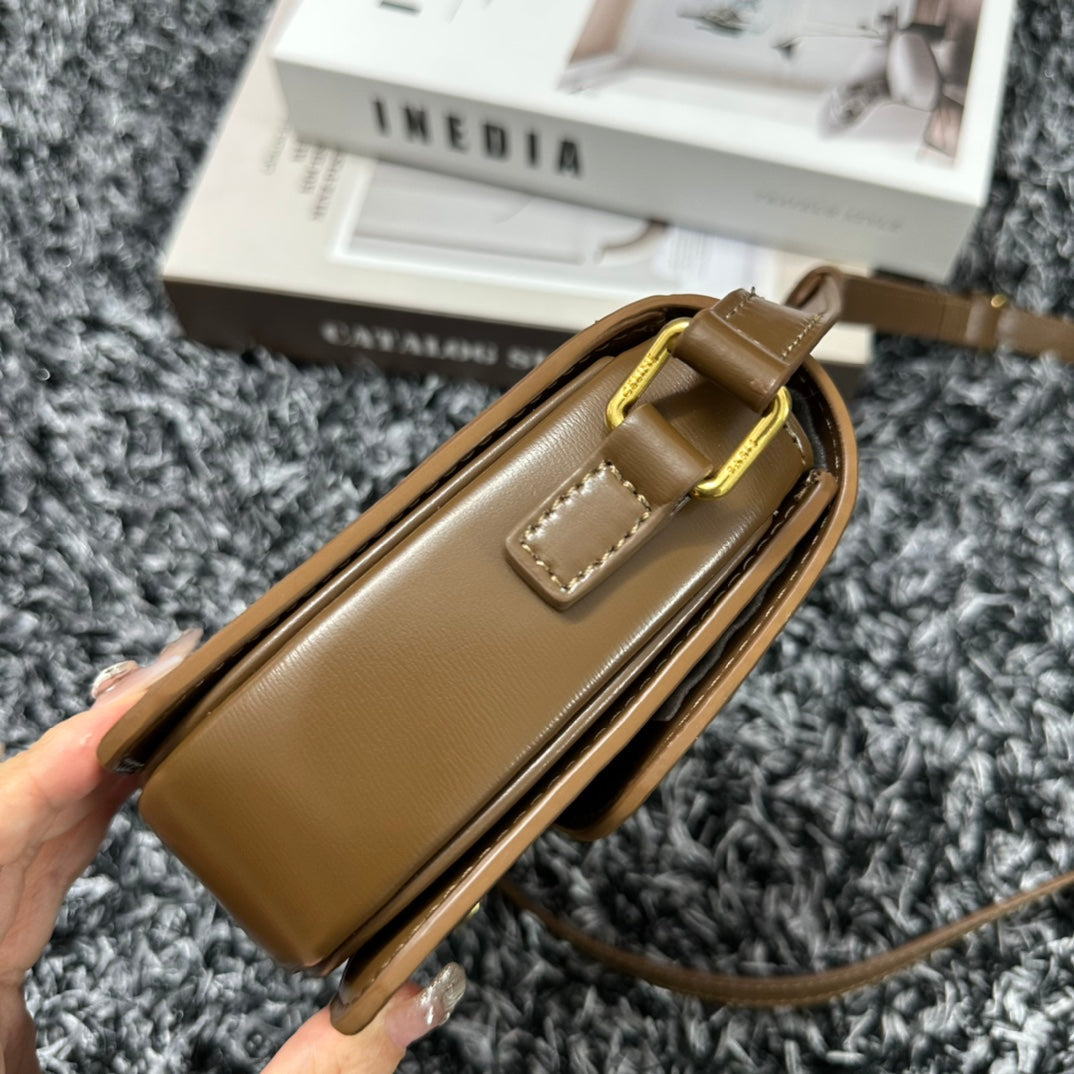Celine Triomphe Teen 18 Caramel Brown Cowhide Leather Bag