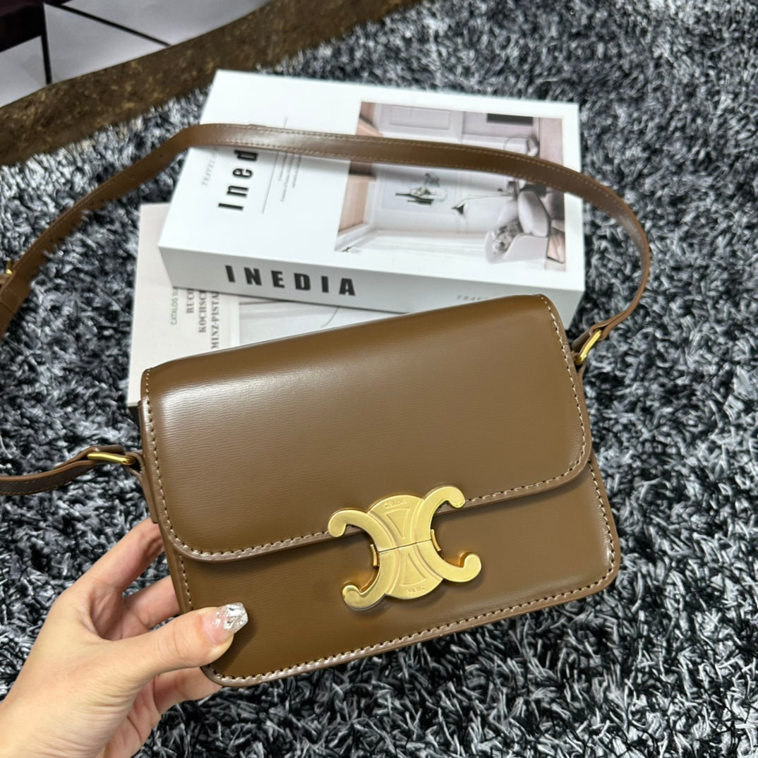 Celine Triomphe Teen 18 Caramel Brown Cowhide Leather Bag