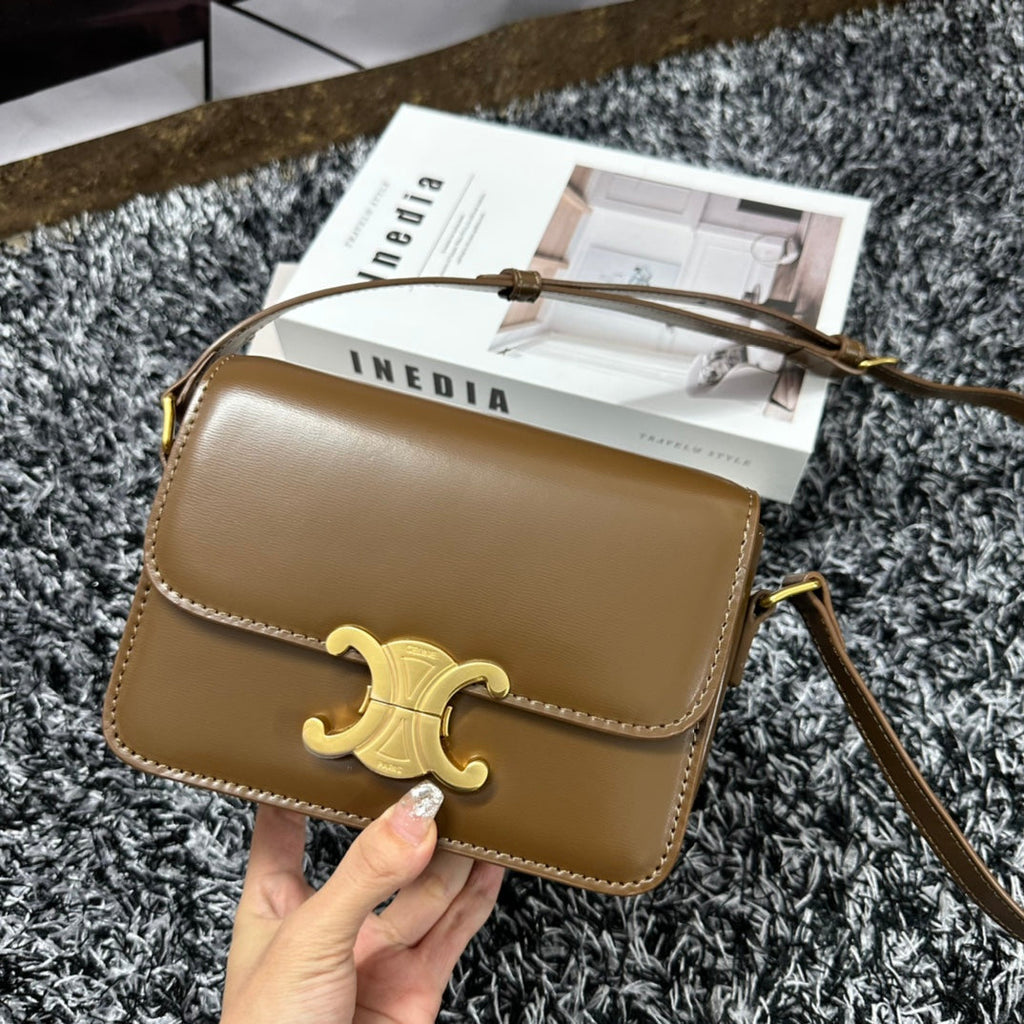 Celine Triomphe Teen 18 Caramel Brown Cowhide Leather Bag