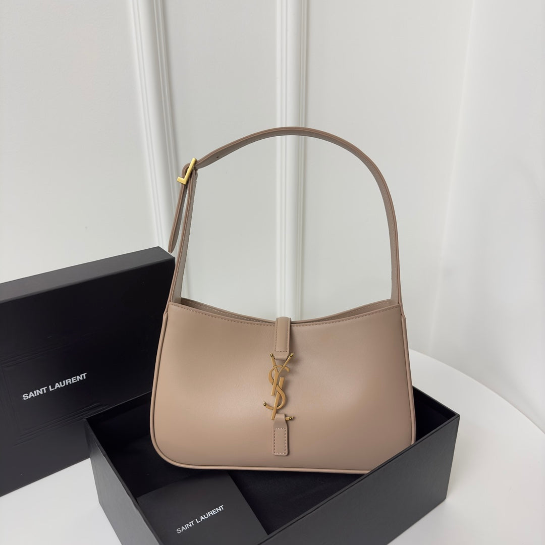 Saint Laurent Le 5 À 7 Bag 24 Beige Cream Calfskin