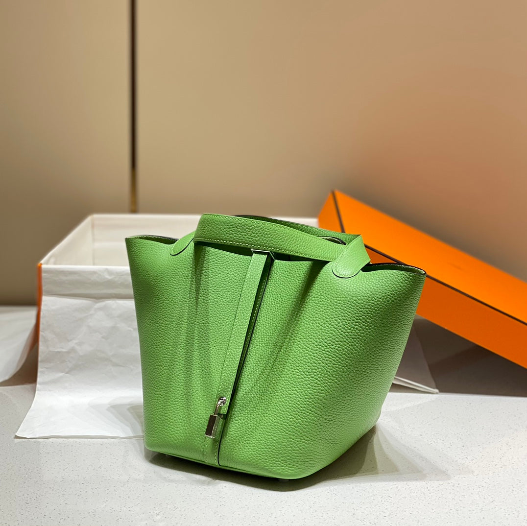 Hermes Picotin Lock 22 Green Togo Shw Bag