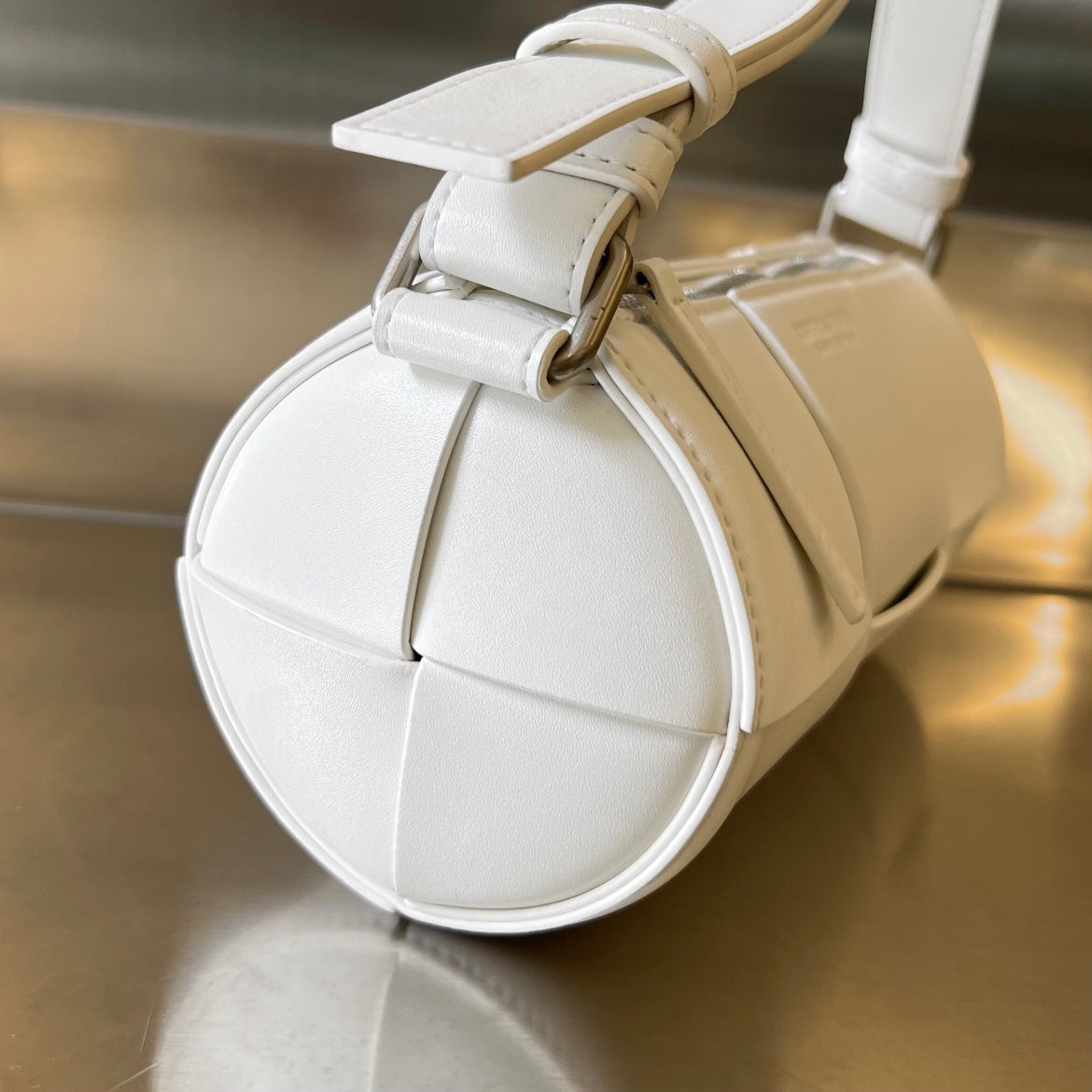 Bottega Veneta Small Cylinder Cassette 21 in White Calfskin Bag