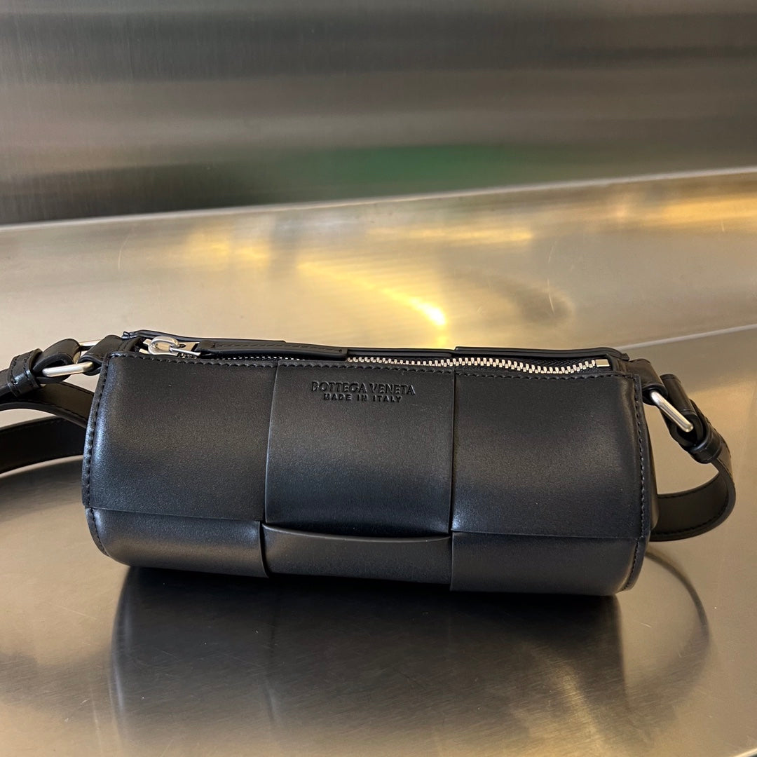 Bottega Veneta Small Cylinder Cassette 21 in Black Calfskin Bag