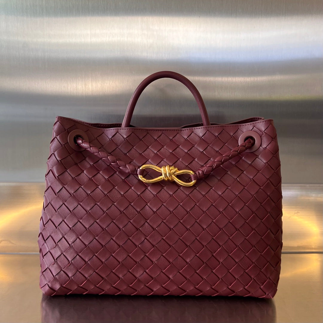 Bottega Veneta Medium Andiamo 32 in Burgundy Lambskin Bag