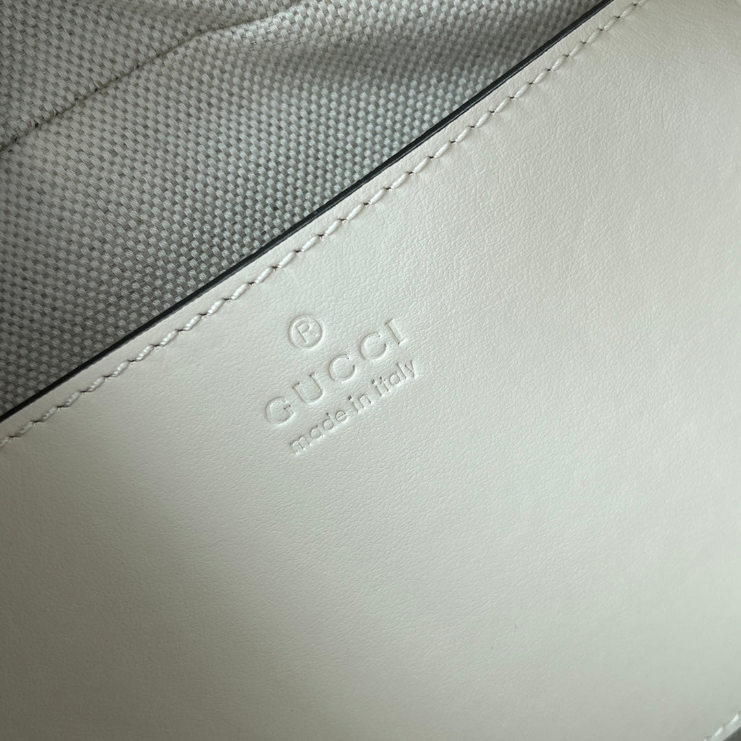 Gucci Marmont Shoulder Bag 24 in White Calfskin