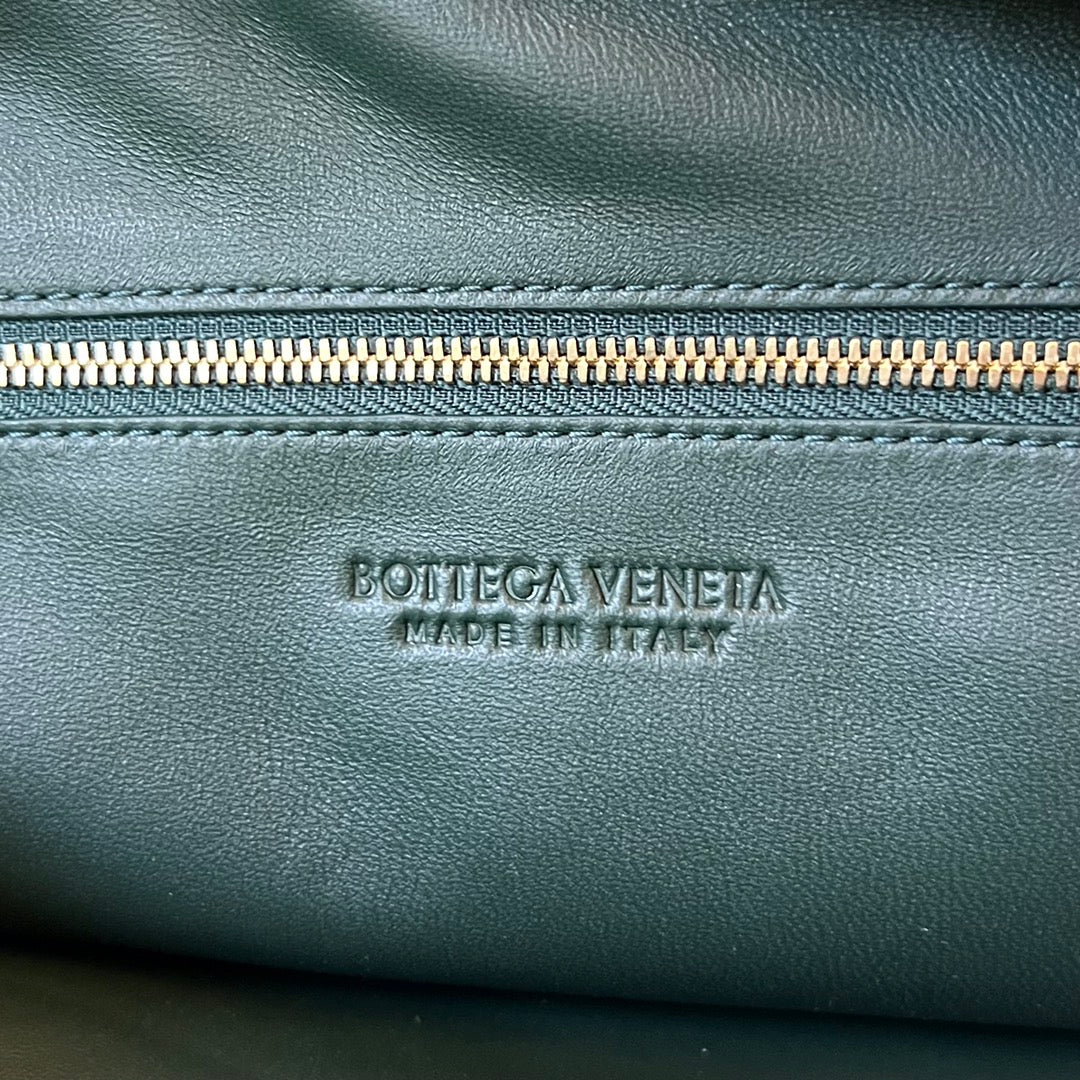 Bottega Veneta Small Jodie 48 Dark Green Calfskin Bag