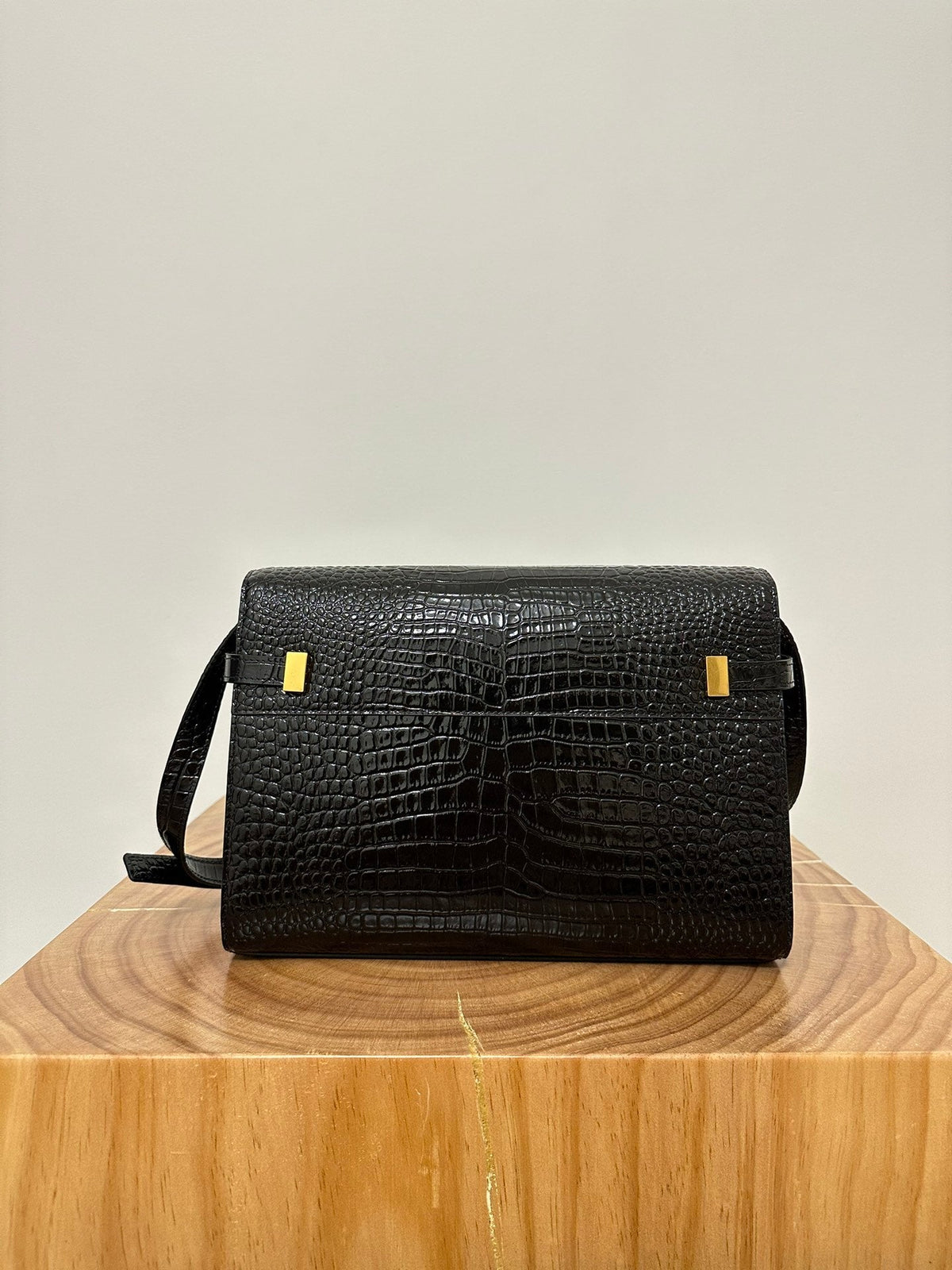 Saint Laurent Manhattan 29 Top-Handle in Crocodile Black Calfskin Bag