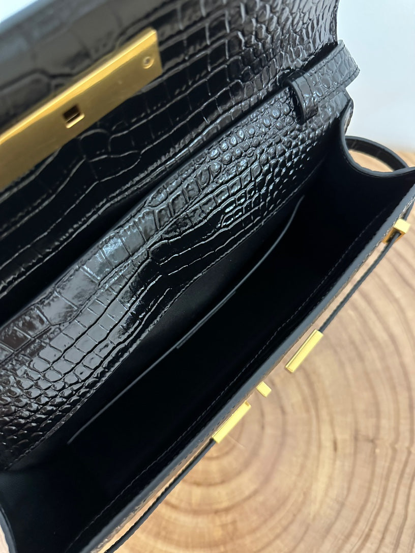Saint Laurent Manhattan 29 Top-Handle in Crocodile Black Calfskin Bag