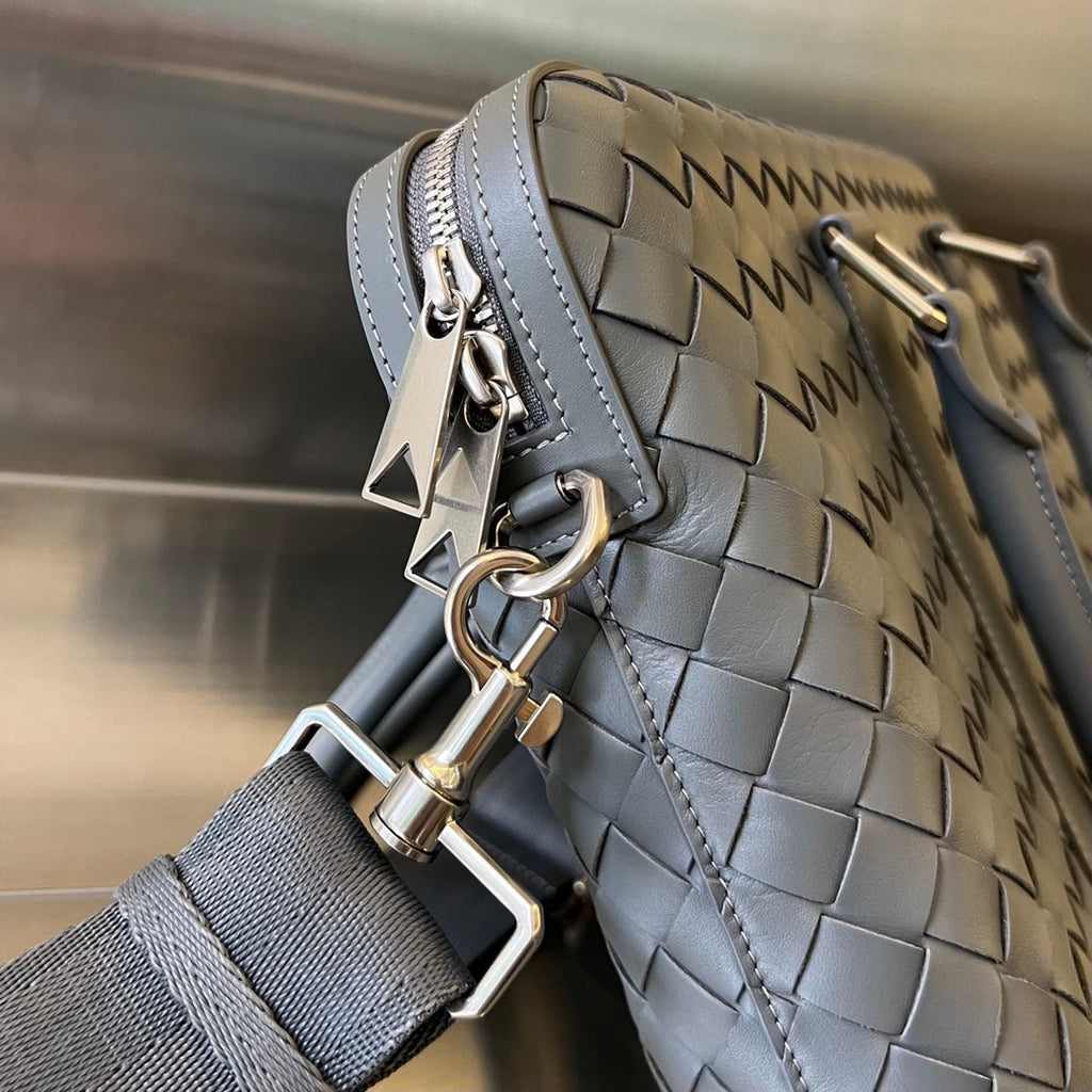 Bottega Veneta Slim Intrecciato Briefcase 36 Grey Calfskin Bag
