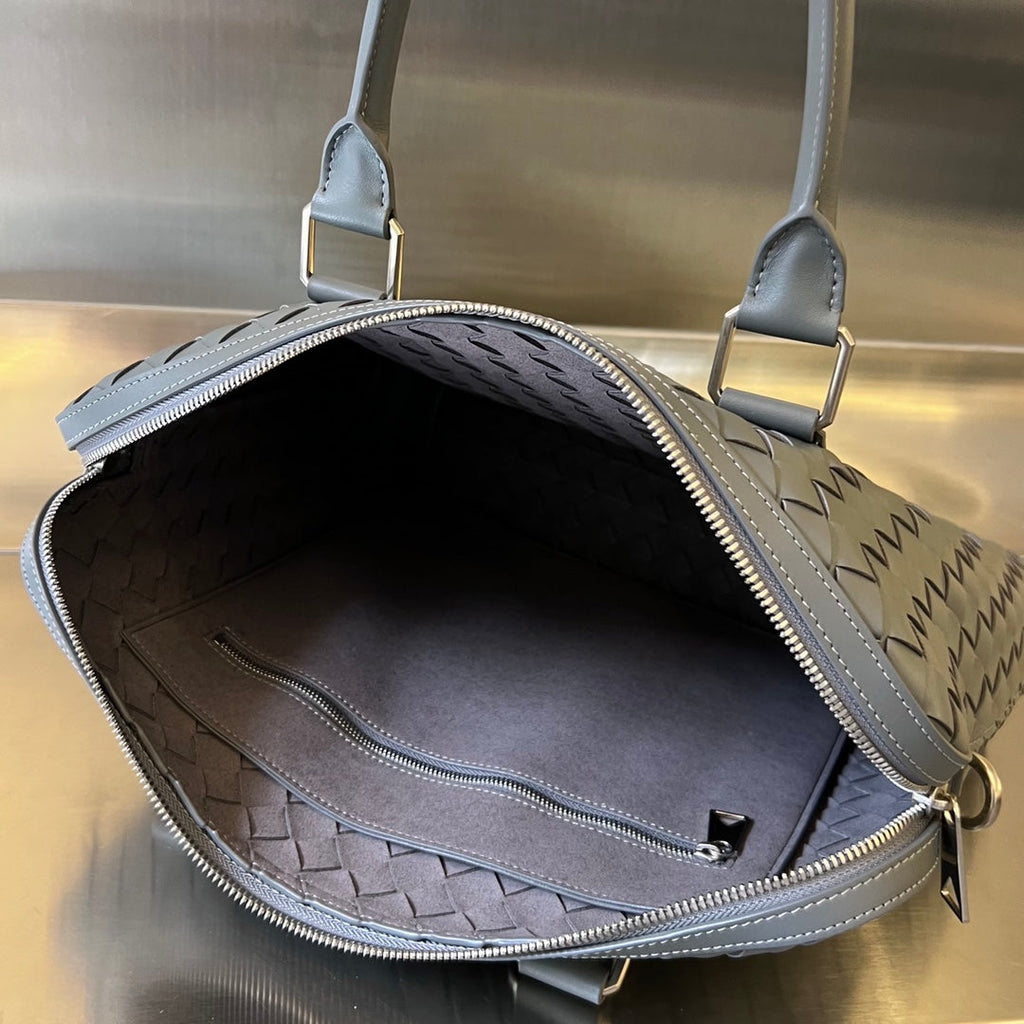Bottega Veneta Slim Intrecciato Briefcase 36 Grey Calfskin Bag