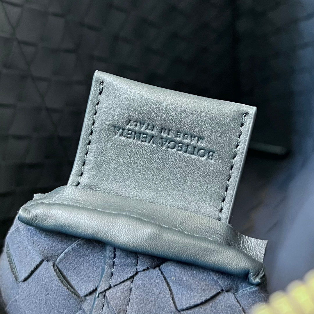 Bottega Veneta Slim Intrecciato Briefcase 36 Slate Calfskin Bag
