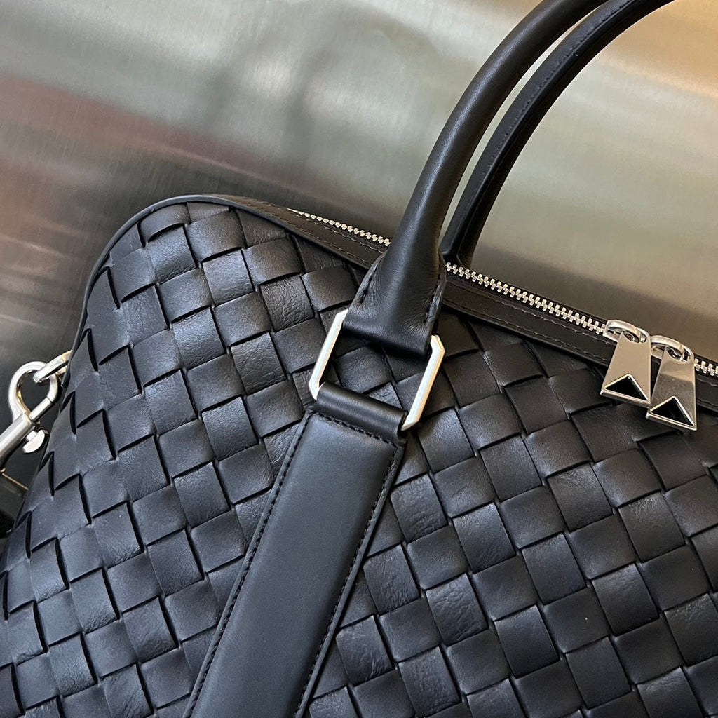 Bottega Veneta Slim Intrecciato Briefcase 36 Black Calfskin Bag