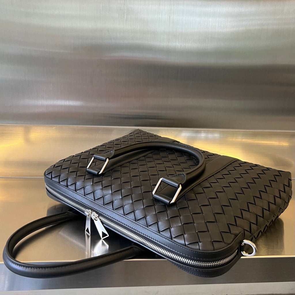 Bottega Veneta Slim Intrecciato Briefcase 36 Black Calfskin Bag