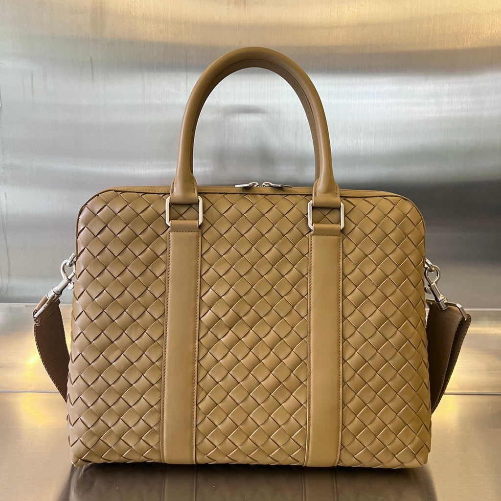 Bottega Veneta Slim Intrecciato Briefcase 36 Caramel Brown Calfskin Bag