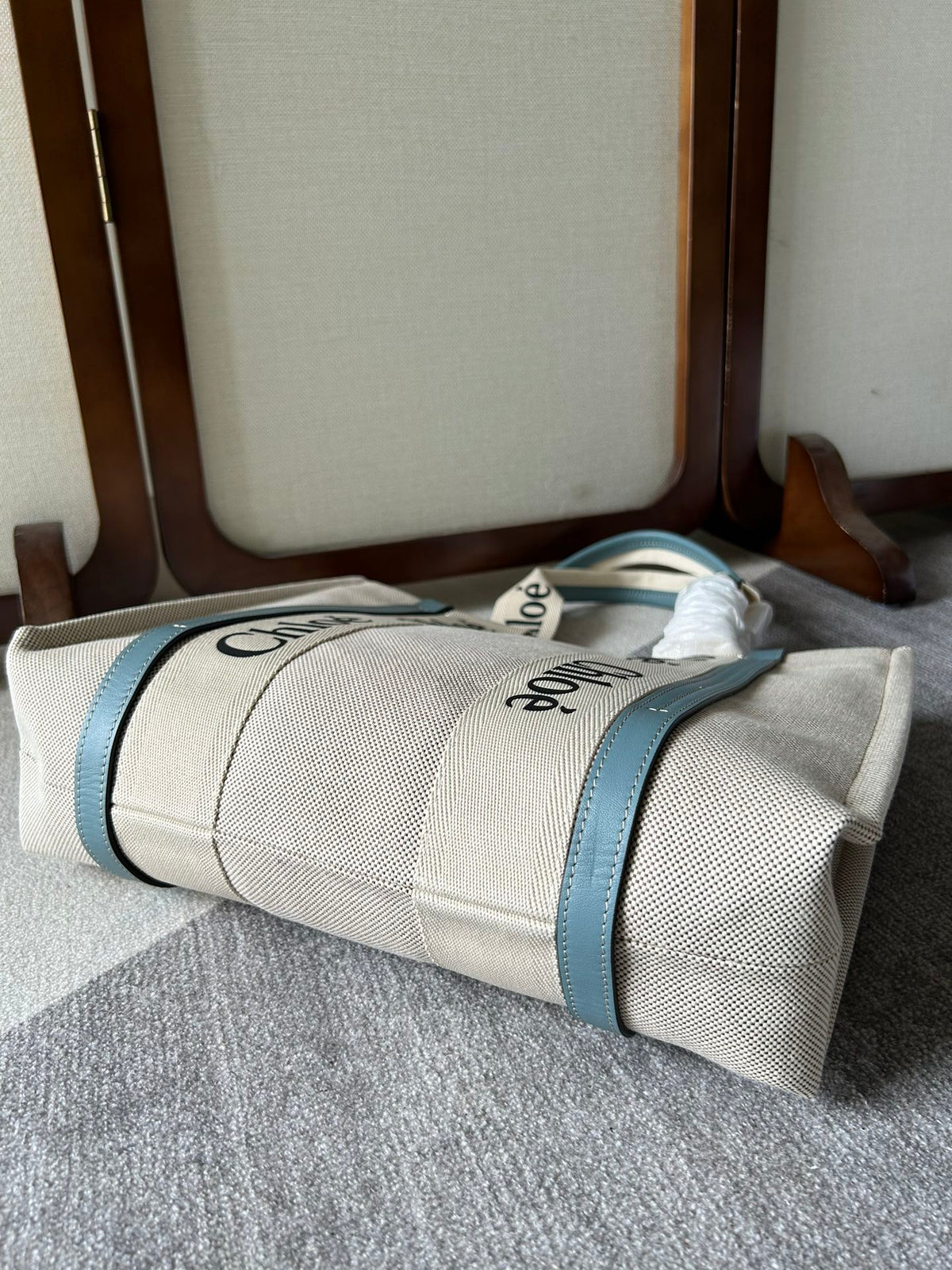 Lagre Woody Tote Bag 45 in Beige Linen Canvas Black Webbing Logo Embroider Blue Calfskin