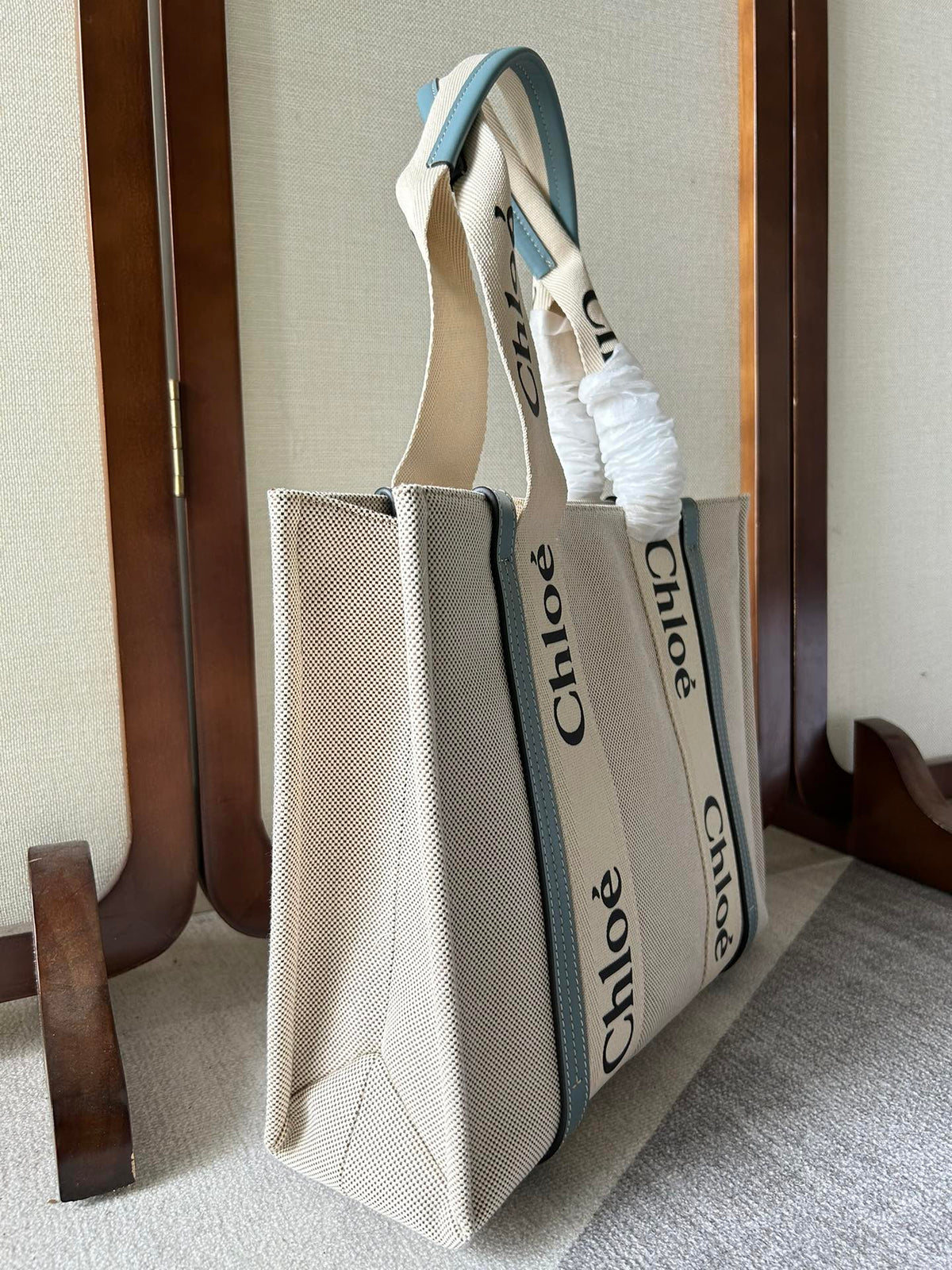 Lagre Woody Tote Bag 45 in Beige Linen Canvas Black Webbing Logo Embroider Blue Calfskin