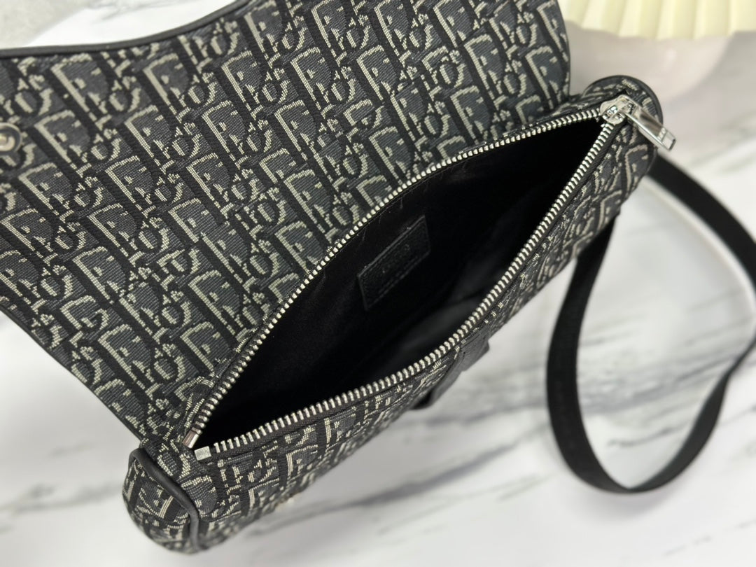 Saddle 28 Bag in Black Oblique Jacquard