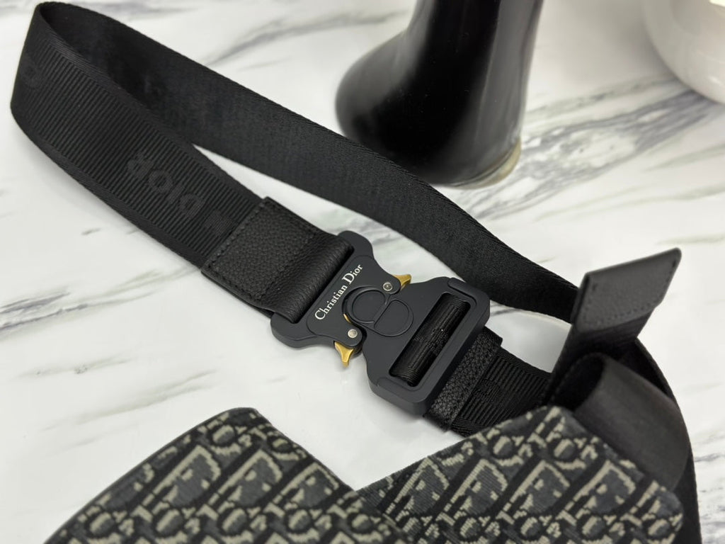 Saddle 28 Bag in Black Oblique Jacquard