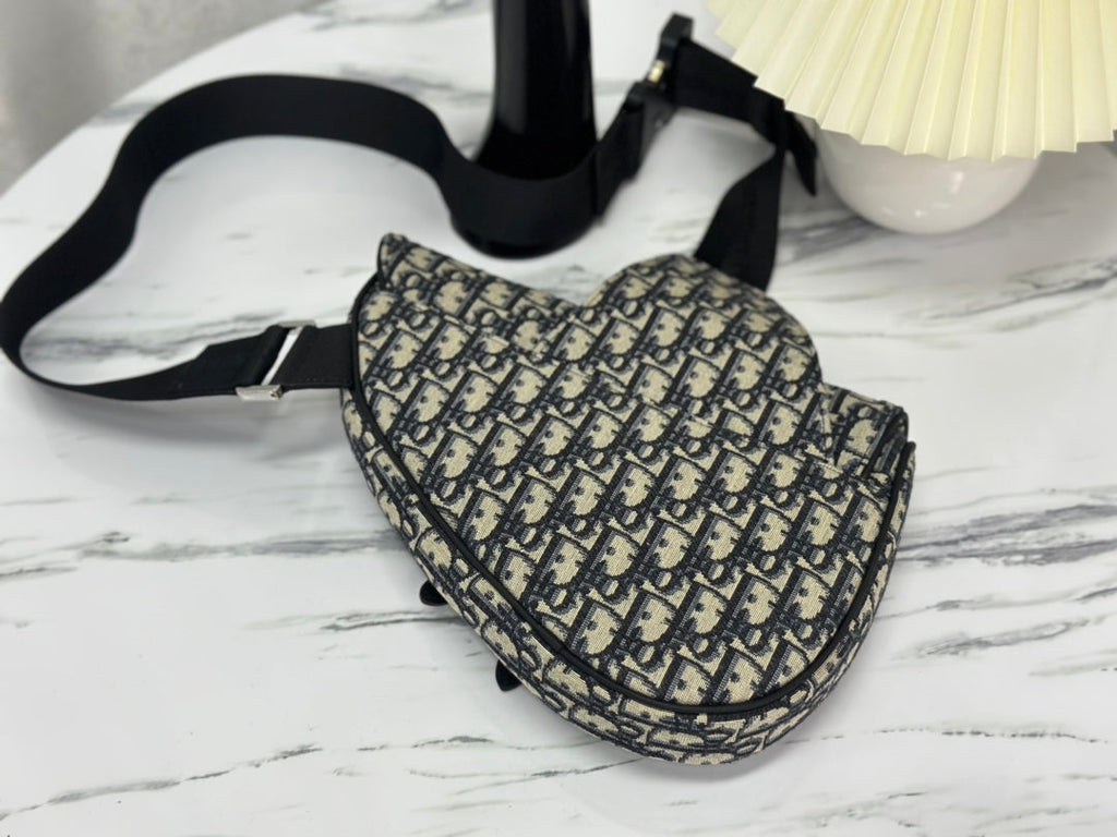 Saddle 28 Bag in Beige and Black Oblique Jacquard