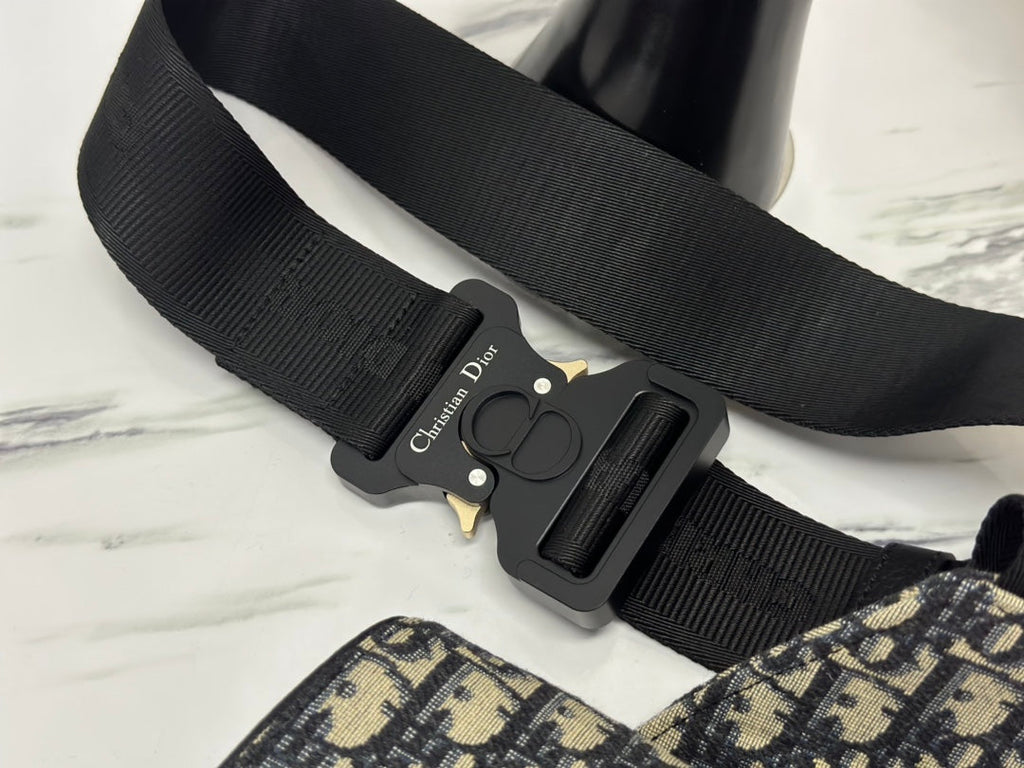 Saddle 28 Bag in Beige and Black Oblique Jacquard