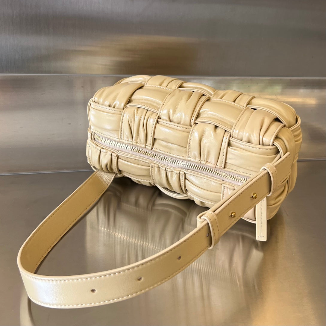 Bottega Veneta Small Brick Cassette 23 in Blond Beige Soft Lambskin Bag