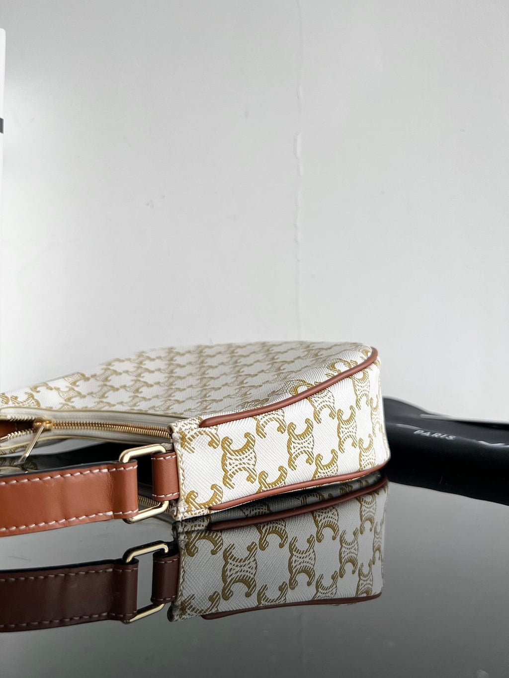 Celine Triomphe 23 Cowhide White Caro Bag
