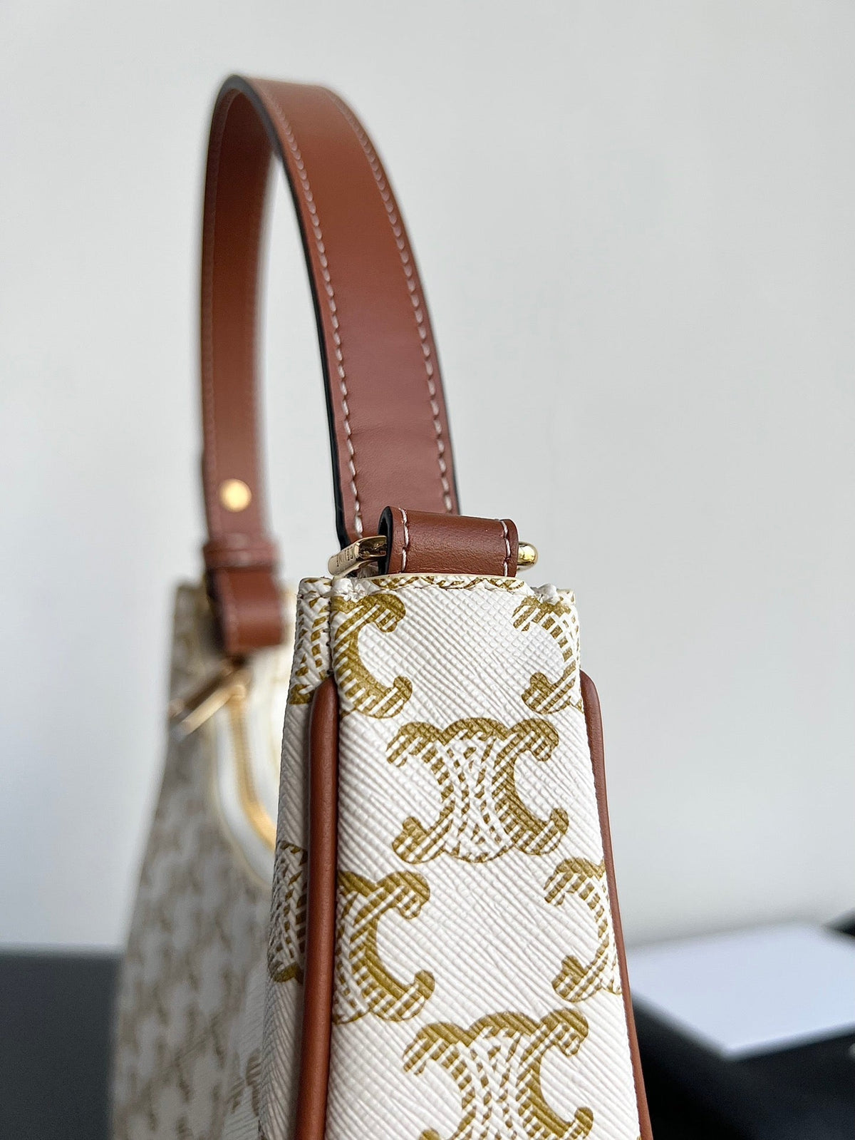 Celine Triomphe 23 Cowhide White Caro Bag