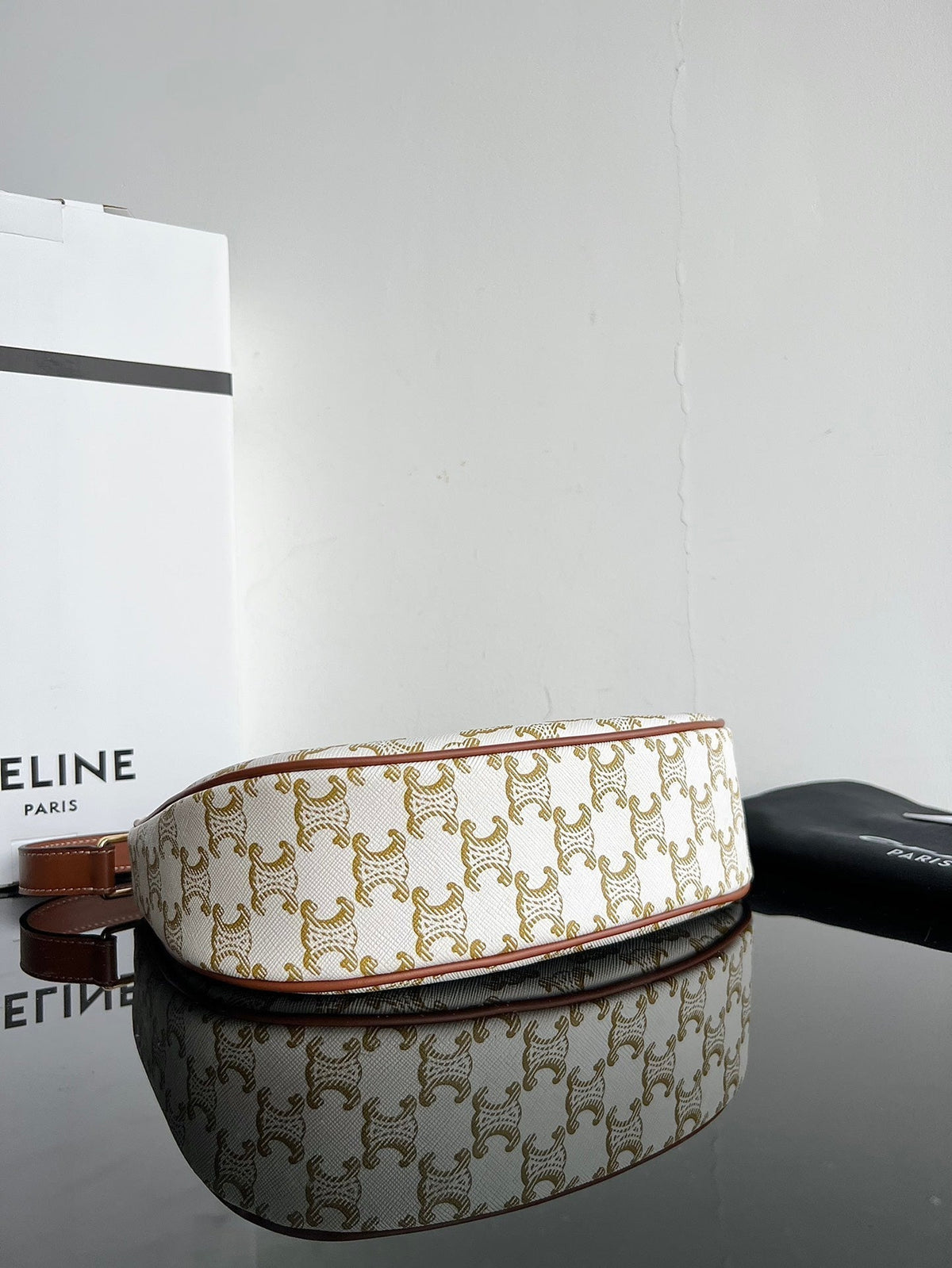 Celine Triomphe 23 Cowhide White Caro Bag