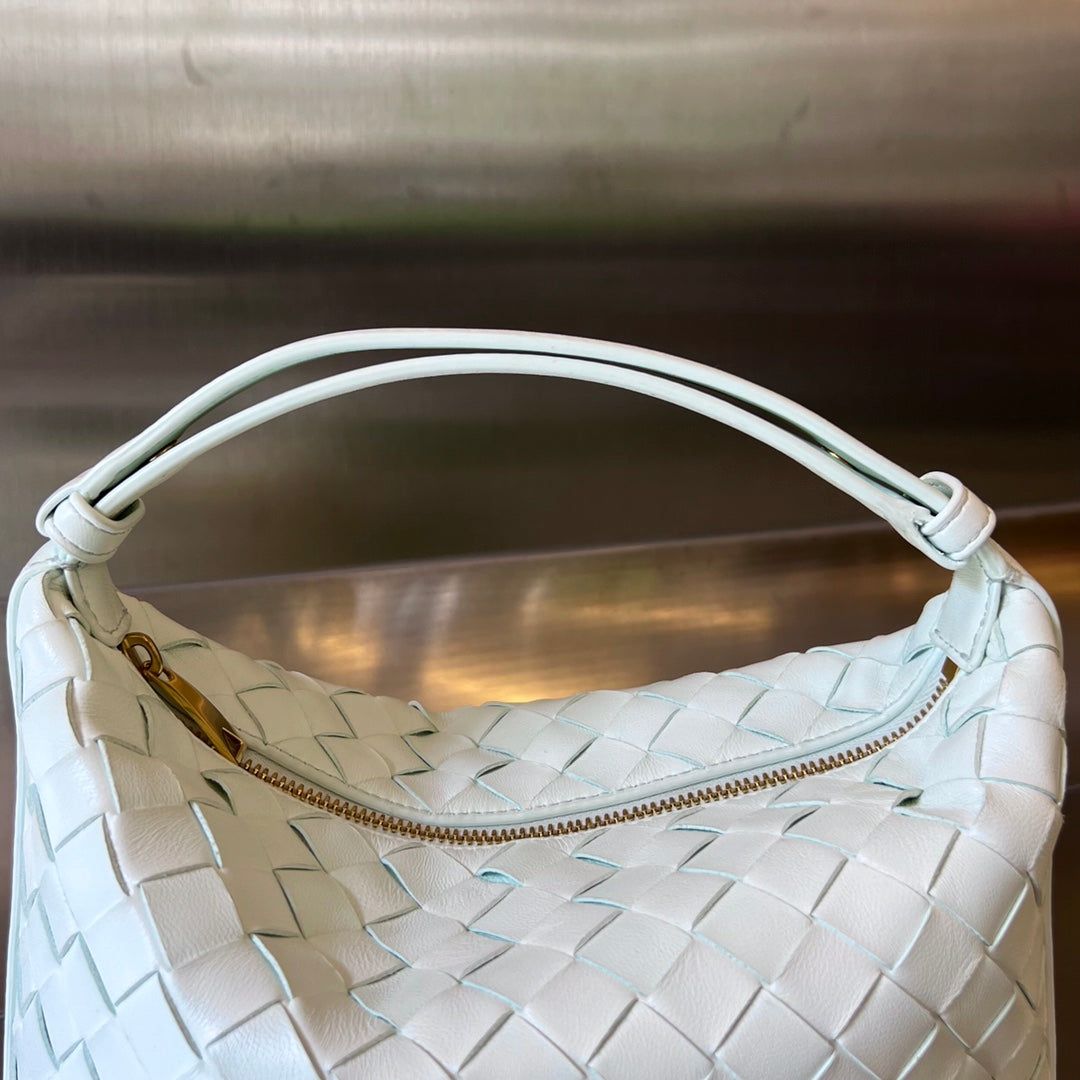Bottega Veneta Wallace 22 Bag in White Calfskin