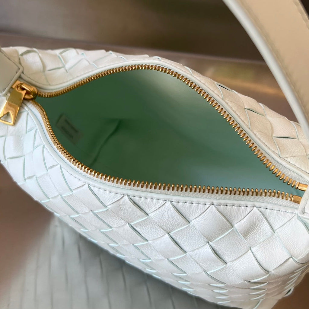 Bottega Veneta Wallace 22 Bag in White Calfskin