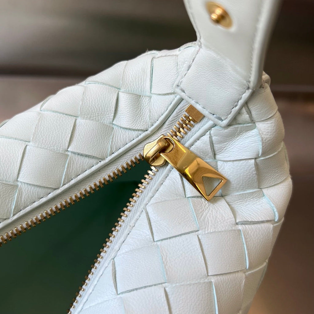 Bottega Veneta Wallace 22 Bag in White Calfskin
