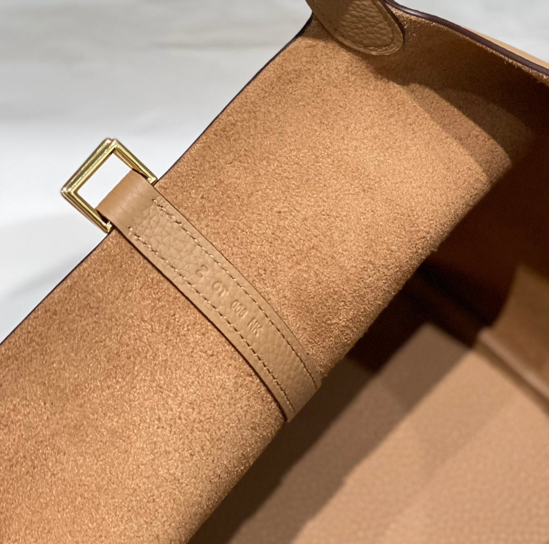Hermes Picotin Lock 22 Beige Togo Ghw Bag