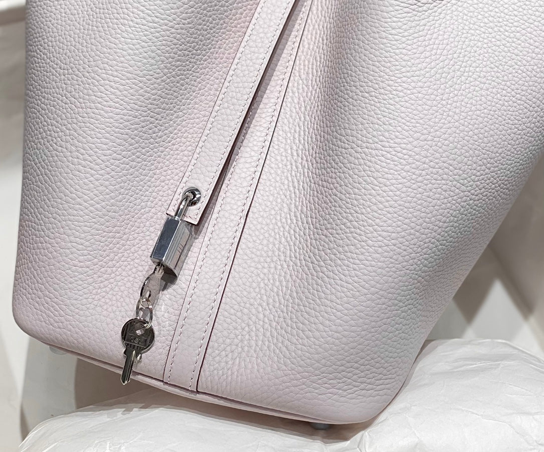 Hermes Picotin Lock 22 Soft Pink Togo Shw Bag