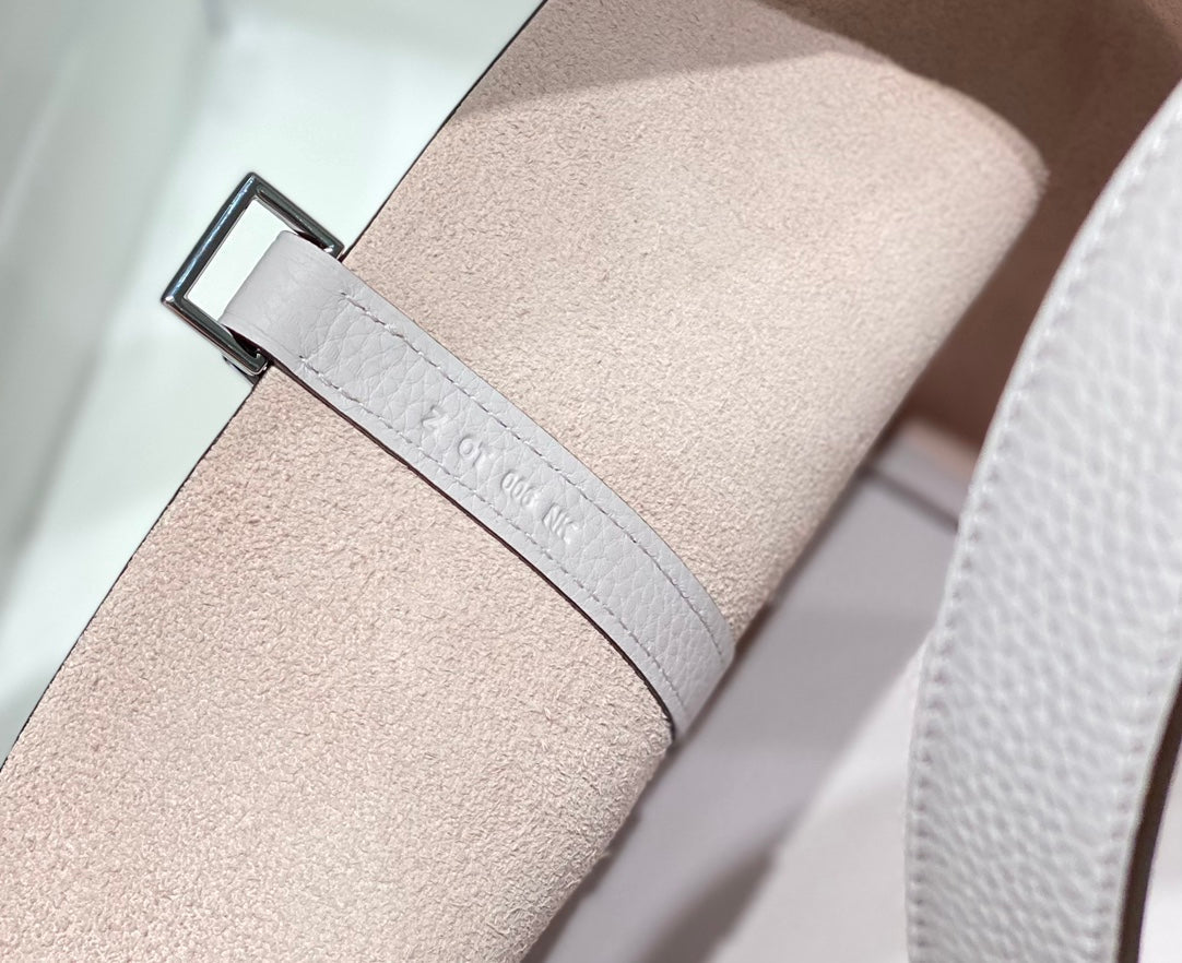 Hermes Picotin Lock 22 Soft Pink Togo Shw Bag