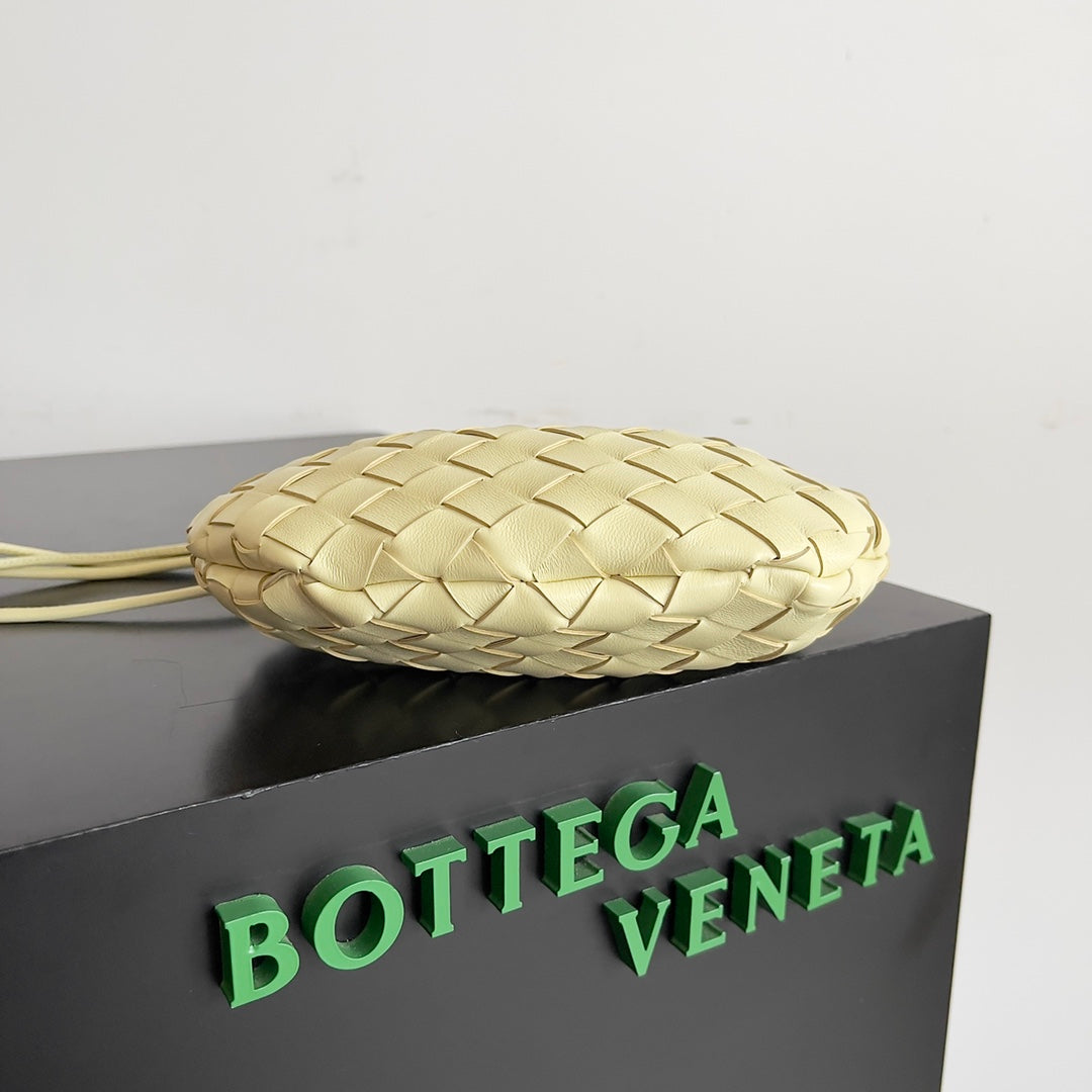 Bottega Veneta Sardine 20 with Chain in Yellow Cream Lambskin Bag