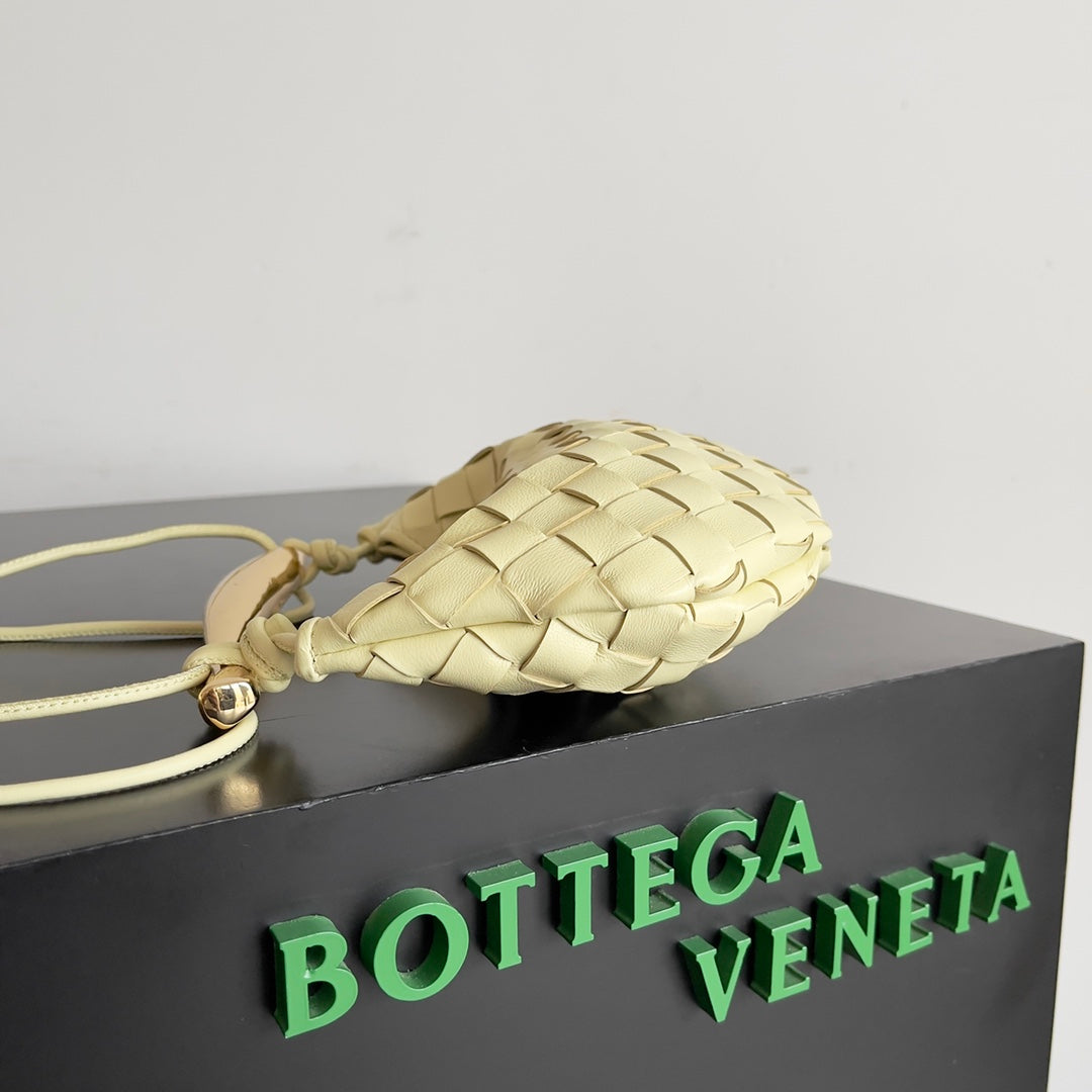 Bottega Veneta Sardine 20 with Chain in Yellow Cream Lambskin Bag