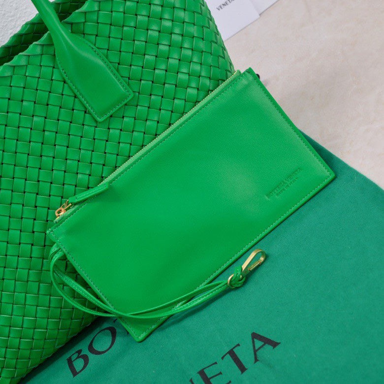 Bottega Veneta Large Cabat 45cm Green Lambskin Ghw Bag