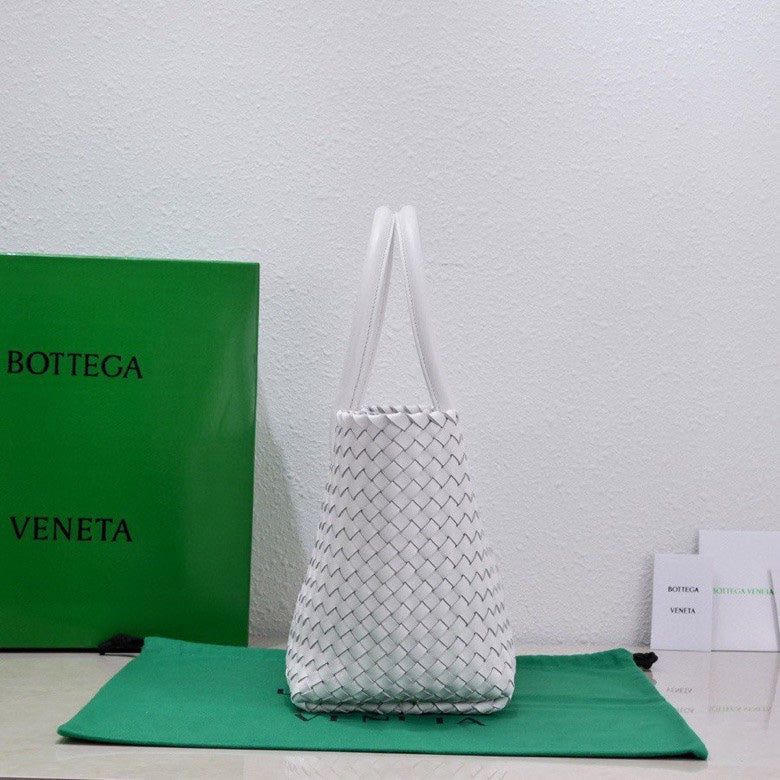 Bottega Veneta Large Cabat 45cm White Lambskin Ghw Bag