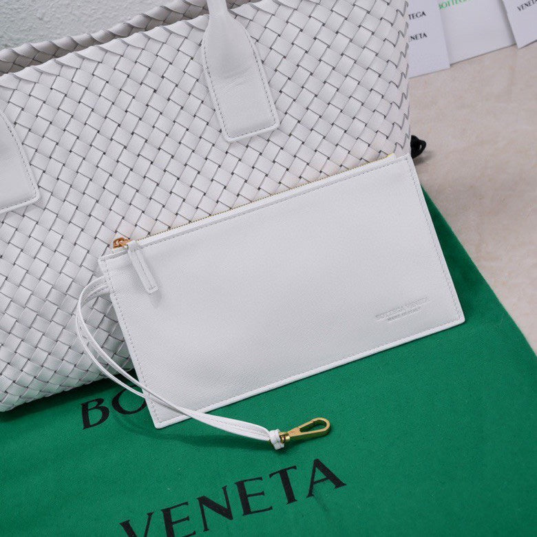 Bottega Veneta Large Cabat 45cm White Lambskin Ghw Bag