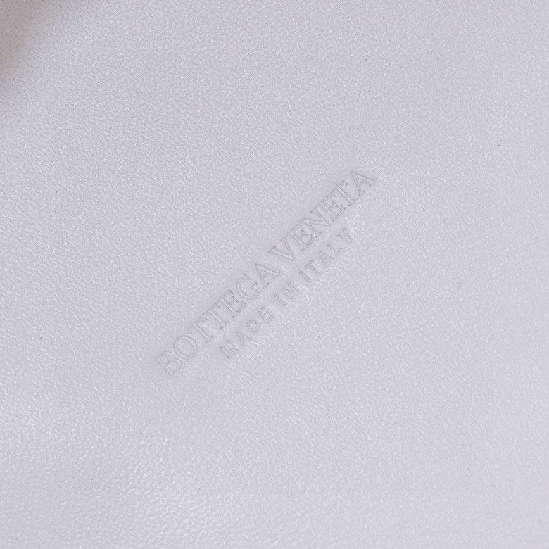 Bottega Veneta Large Cabat 45cm White Lambskin Ghw Bag