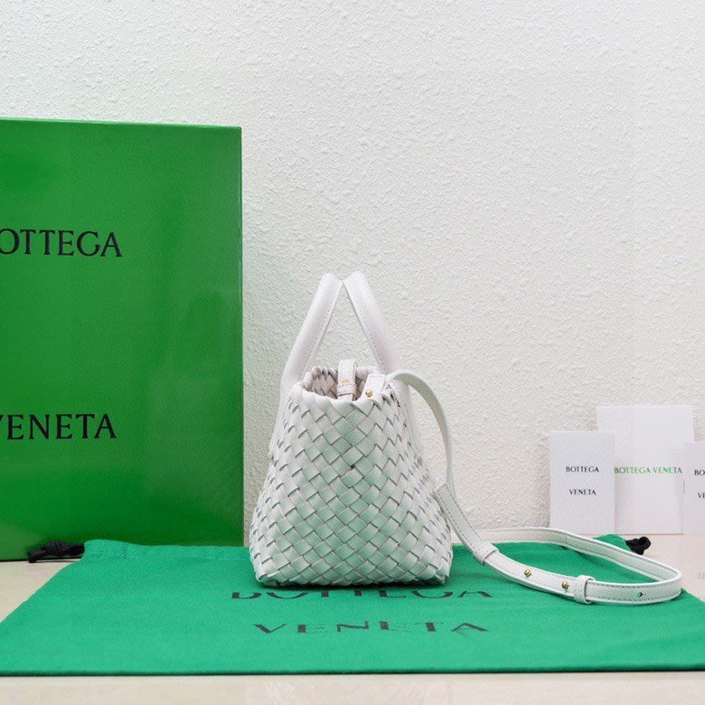 Bottega Veneta Mini Cabat 20cm White Lambskin Ghw Bag