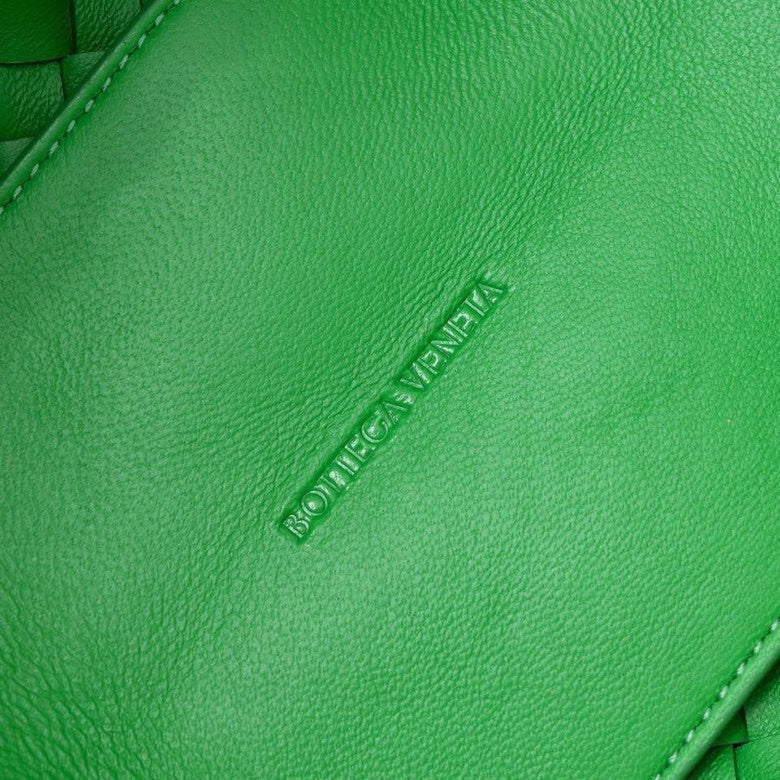 Bottega Veneta Mini Cabat 20cm Dark Green Lambskin Ghw Bag