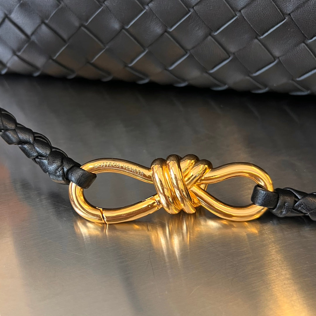 Bottega Veneta Small Andiamo 29 in Black Lambskin Bag