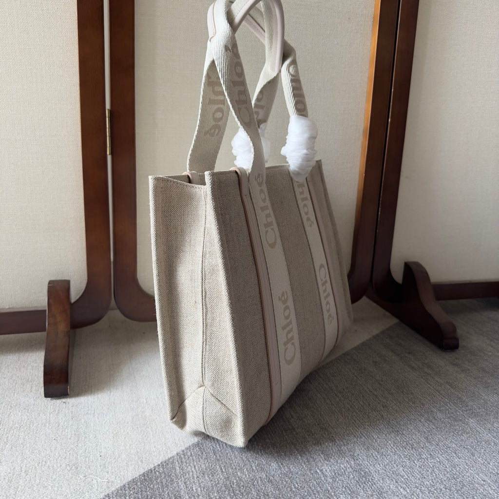 Medium Woody Tote Bag 37 in Beige Linen Canvas Webbing Logo Embroider Cotton White Calfskin