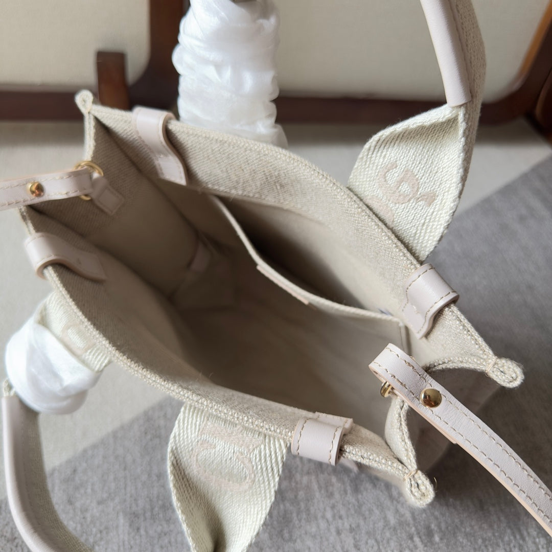 Small Woody Tote Bag 26.5 in Beige Linen Canvas Webbing Logo Embroider Cotton White Calfskin
