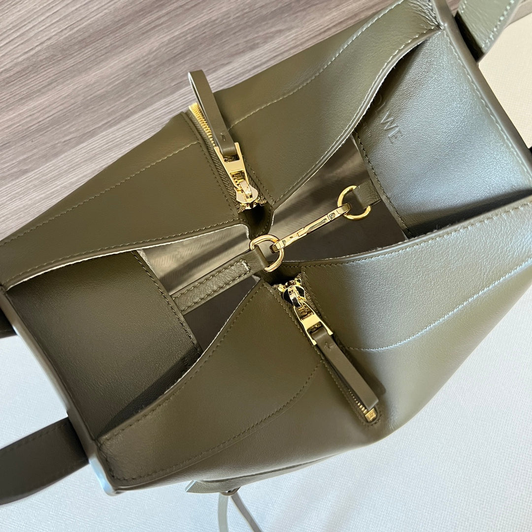 Loewe 20 Hammock Compact Bag in Army Green Calfskin