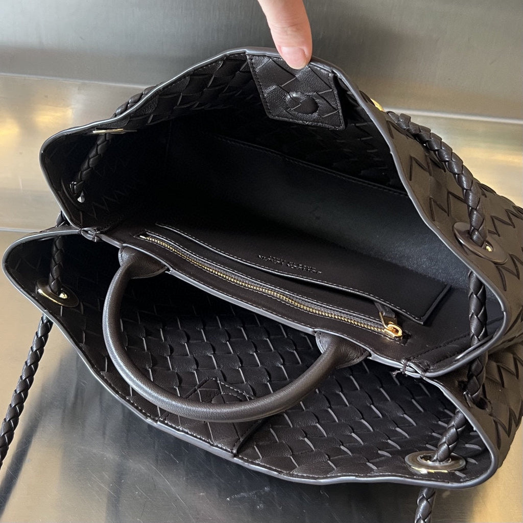 Bottega Veneta Small Andiamo 29 in Dark Brown Lambskin Bag