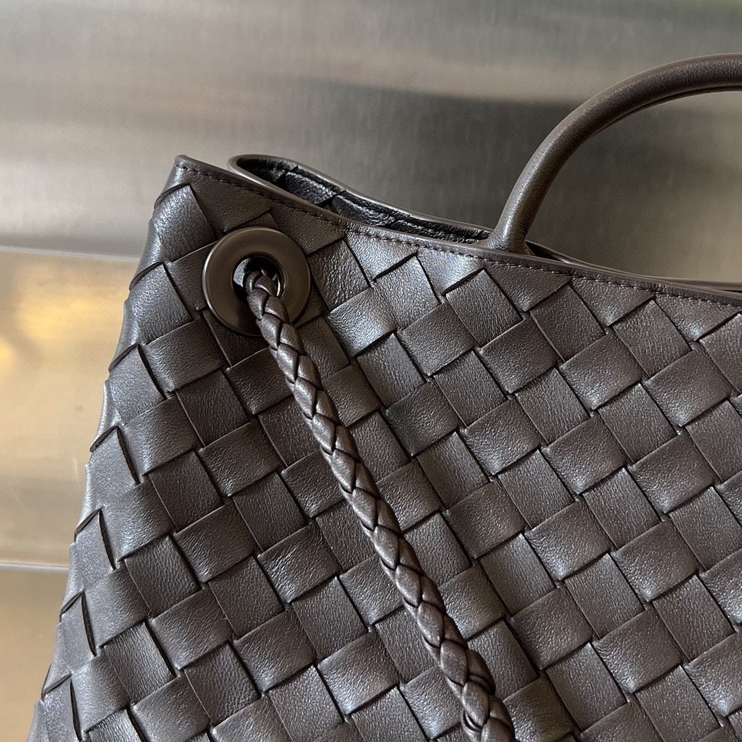 Bottega Veneta Small Andiamo 29 in Dark Brown Lambskin Bag